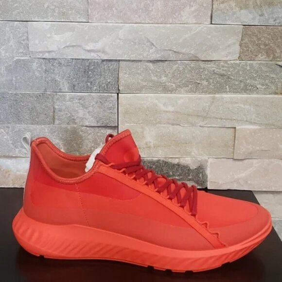 Ecco Men's ST.1 Lite Slip-On Sneaker - Picture 8 of 9